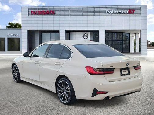 2019 BMW 330 i xDrive