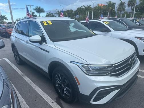 2023 Volkswagen Tiguan 2.0T SE