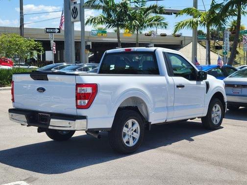 Oxford White 2022 Ford F-150 XL