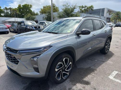 Sterling Gray Metallic 2025 Chevrolet Trax 2RS