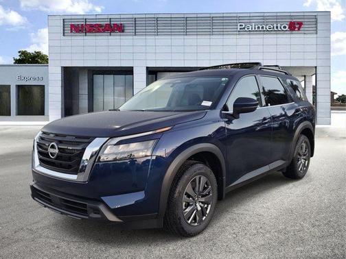 2025 Nissan Pathfinder SV