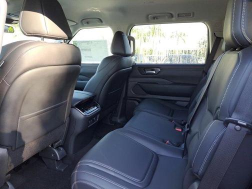 2026 Nissan Armada SV