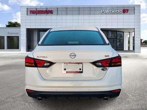 2025 Nissan Altima SR