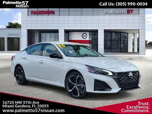 2025 Nissan Altima SR