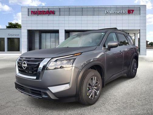 2025 Nissan Pathfinder SV