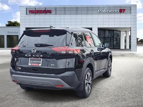 2022 Nissan Rogue SV