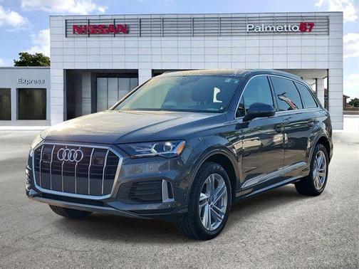 2021 Audi Q7 45 Premium Plus