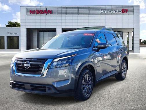 2023 Nissan Pathfinder SV