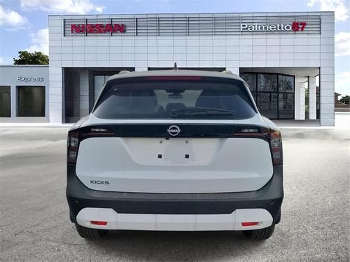 2026 Nissan Kicks SV