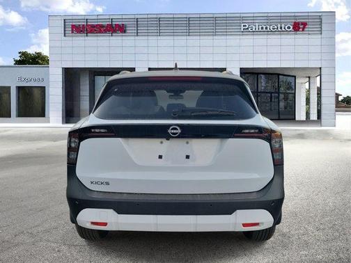 2026 Nissan Kicks SV