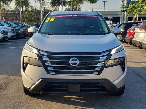 2025 Nissan Rogue SV