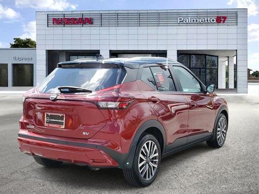 2022 Nissan Kicks SV