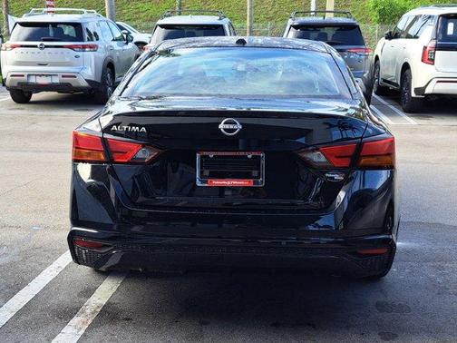 2025 Nissan Altima S