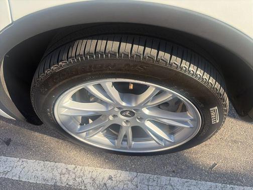 Pearl White Multi 2024 Tesla Model Y Long Range