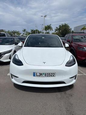 Pearl White Multi 2024 Tesla Model Y Long Range