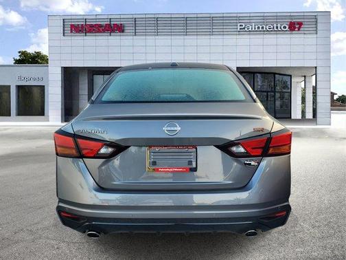 2025 Nissan Altima SR