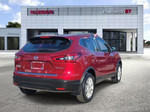 2022 Nissan Rogue Sport SV