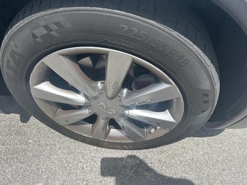 2017 INFINITI QX50 Base
