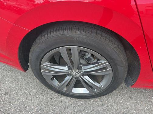 Tornado Red 2020 Volkswagen Jetta 1.4T R-Line