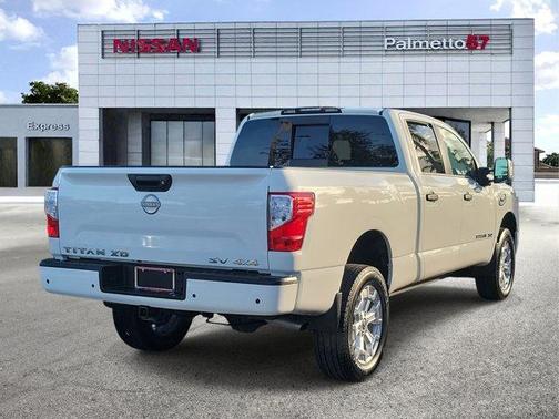 2024 Nissan Titan XD SV