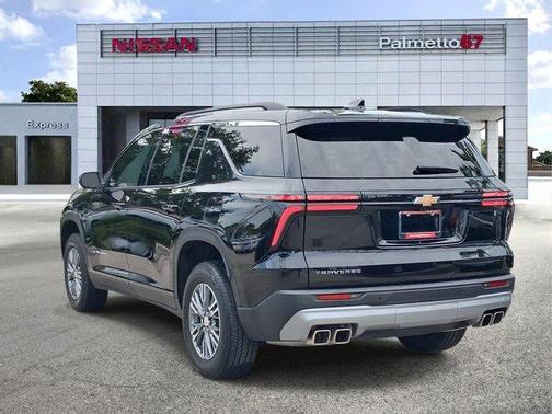 Black Metallic 2025 Chevrolet Traverse LT