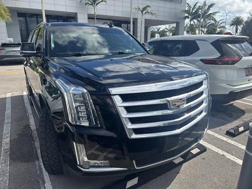 2018 Cadillac Escalade Luxury
