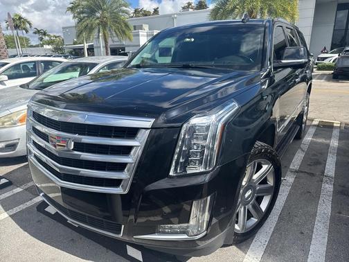 2018 Cadillac Escalade Luxury