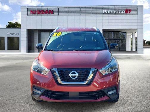 2020 Nissan Kicks SR