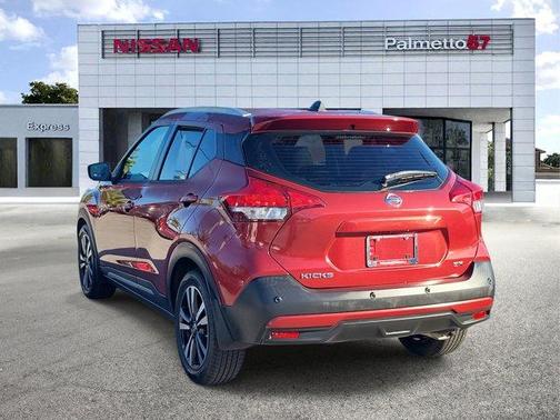 2020 Nissan Kicks SR