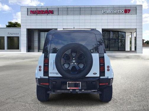 2023 Land Rover Defender 110 X-Dynamic SE