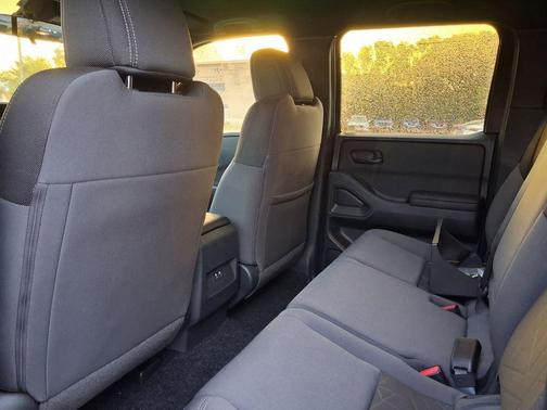Bluestone Pearl 2026 Nissan Frontier SV