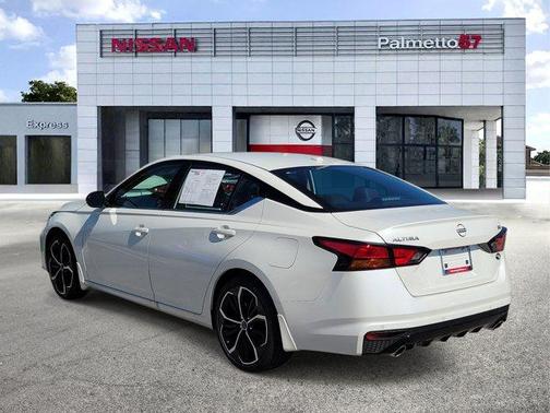 White 2025 Nissan Altima SR