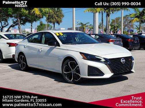 White 2025 Nissan Altima SR