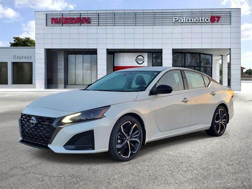 2025 Nissan Altima SR