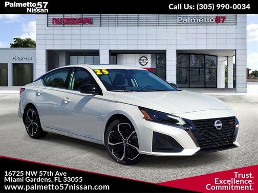 White 2025 Nissan Altima SR