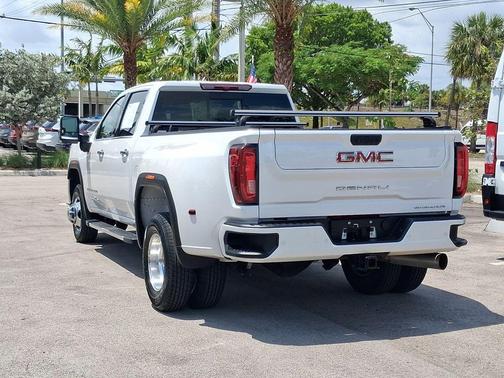 White Frost Tri-Coat 2023 GMC Sierra 3500 Denali