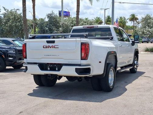 White Frost Tri-Coat 2023 GMC Sierra 3500 Denali