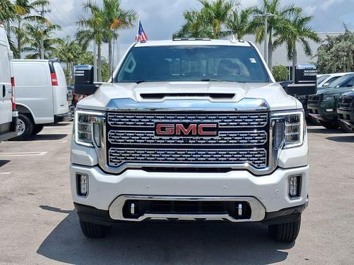White Frost Tri-Coat 2023 GMC Sierra 3500 Denali