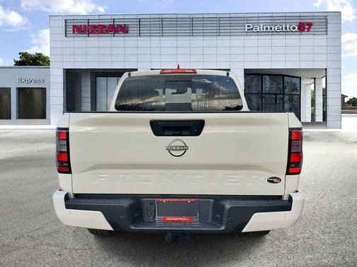 Glacier White 2025 Nissan Frontier SV