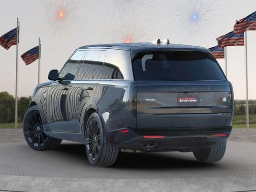 2024 Land Rover Range Rover P615 SV