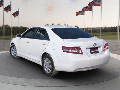 2010 Toyota Camry LE