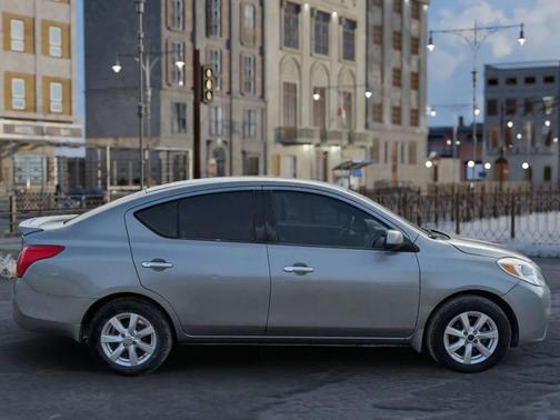 2014 Nissan Versa 1.6 SV