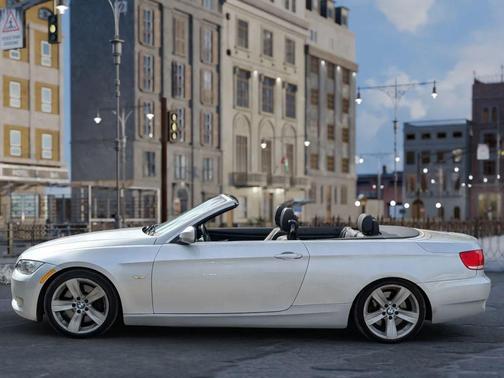 Silver 2010 BMW 335 335i Convertible 2D
