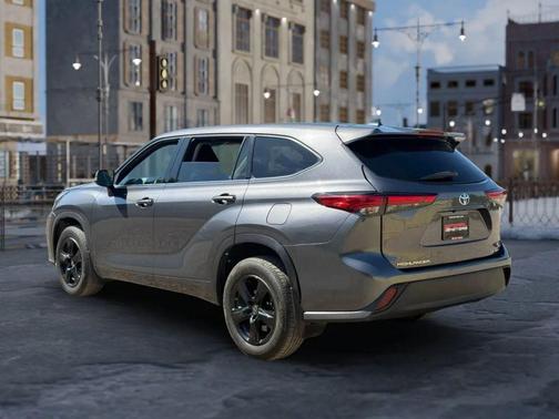 2021 Toyota Highlander LE