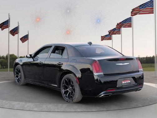 2020 Chrysler 300 S
