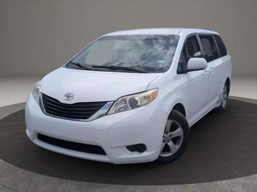 2011 Toyota Sienna LE