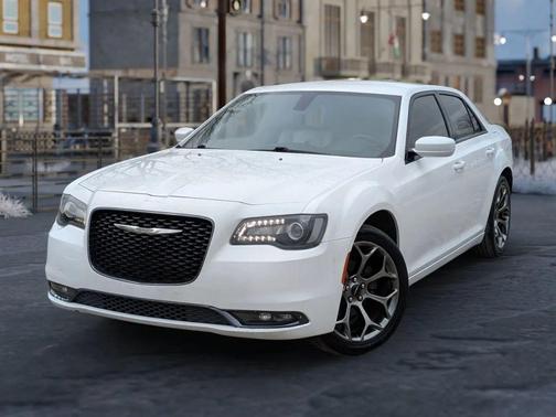 2017 Chrysler 300 S