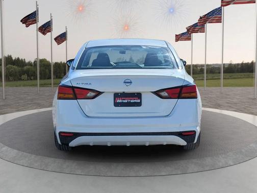 2022 Nissan Altima S FWD