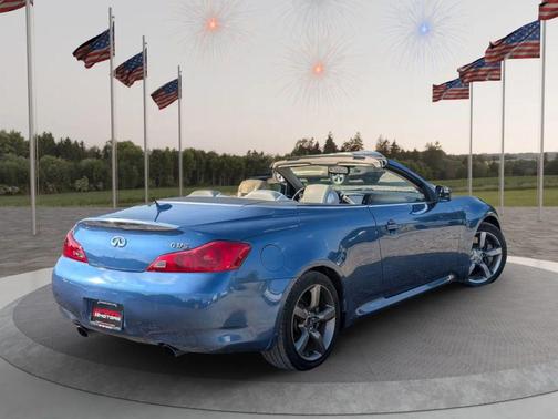 2009 INFINITI G37 Base