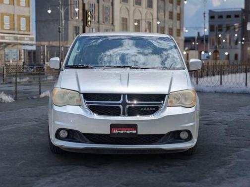 Bright Silver Metallic Clearcoat 2011 Dodge Grand Caravan Crew